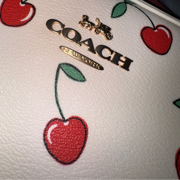 Coach Women's Jamie Camera Bag in Heart Cherry Print - Picture 6 of 12
